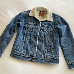 Levi’s Jean Jacket with Sherpa Lining - Adult XS